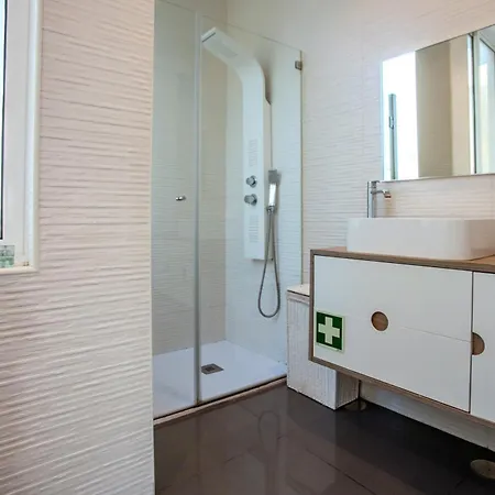 Bright In Apartment Lisbon