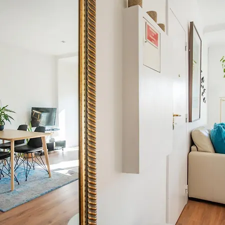 Bright In Apartment *